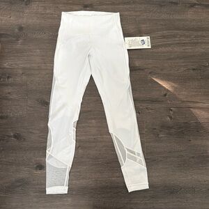 BNWT Lululemon Clear The Court HR Tight 28”